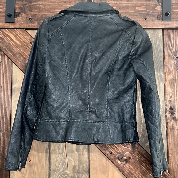 Guess Jacket - Picture 5 of 5